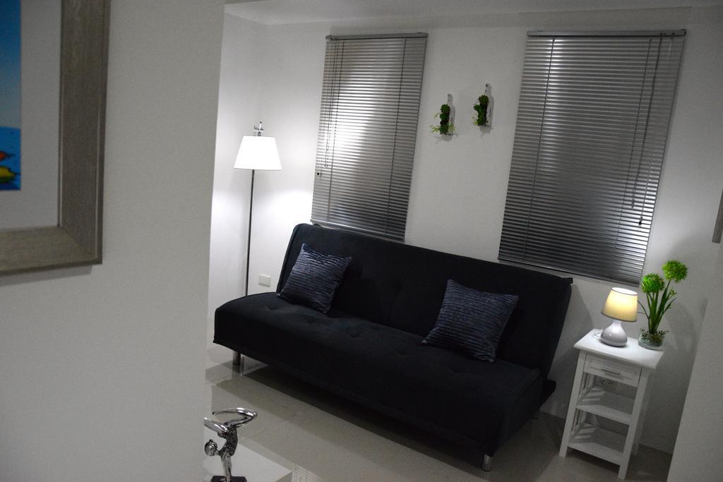 Jazz Makati Luxury Apartment Manilla Buitenkant foto