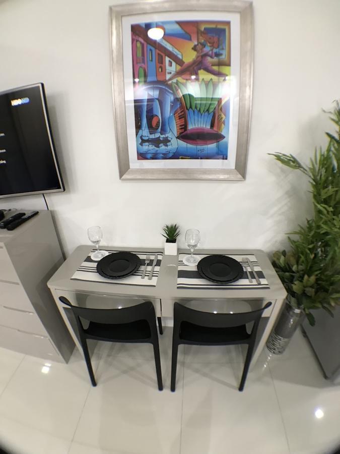 Jazz Makati Luxury Apartment Manilla Buitenkant foto